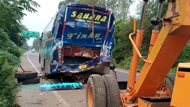 Kashmir: 11 dead, 29 injured in bus accident
