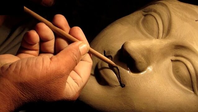 Artist turns Durga Puja into an opportunity to raise public awareness Artist turns Durga Puja into an opportunity to raise public awareness