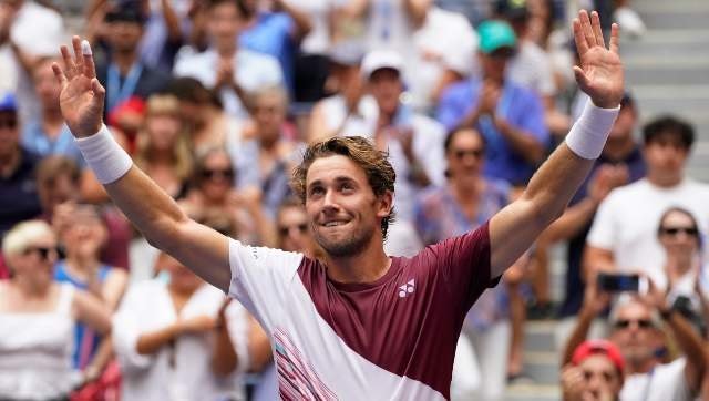 World No 2 Casper Ruud takes inspiration from Roger Federer send-off