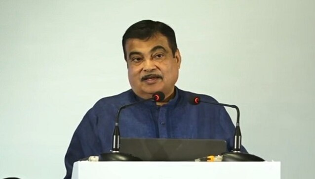Will make roads of UP equivalent to that of US, says Union Minister Nitin Gadkari Will make roads of UP equivalent to that of US, says Union Minister Nitin Gadkari