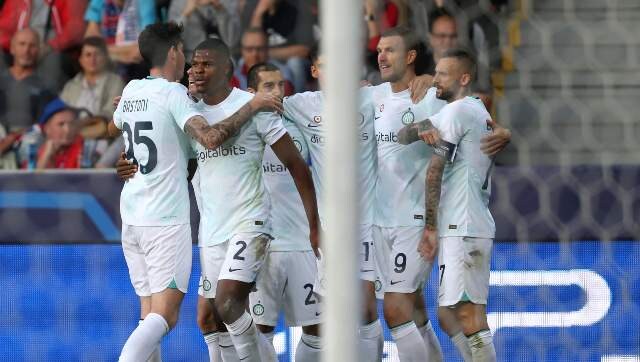Inter Milan beat 10-man Viktoria Plzen in Champions League