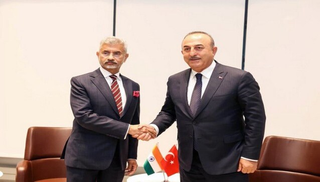 UNGA summit: EAM Jaishankar discusses Ukraine conflict, food security & Cyprus with his Turkish counterpart UNGA summit: EAM Jaishankar discusses Ukraine conflict, food security & Cyprus with his Turkish counterpart