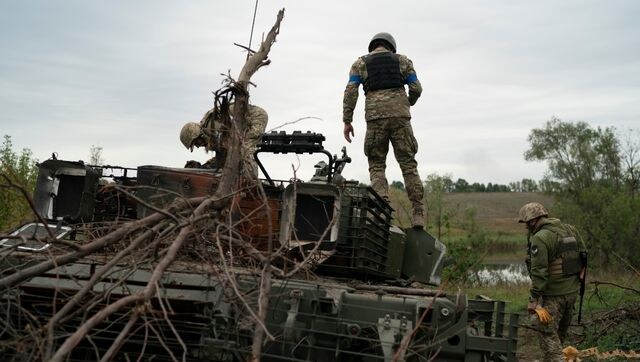 Ukraine uses captured Russian tanks to solidify gains amid ongoing counteroffensive