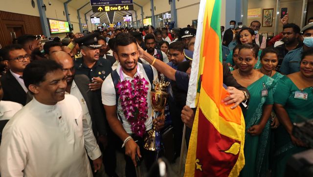 Before the trophy parade, the Sri Lankan team received a grand welcome at the Colombo airport. Image: @OfficialSLC