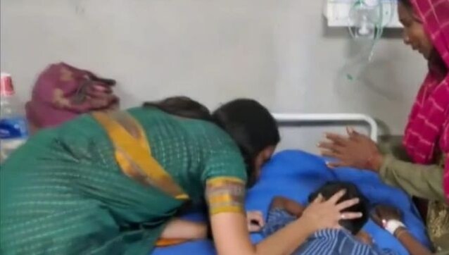 Watch: Bureaucrat breaks down as she meets mother of child injured in Lakhimpur Kheri accident Watch: Bureaucrat breaks down as she meets mother of child injured in Lakhimpur Kheri accident