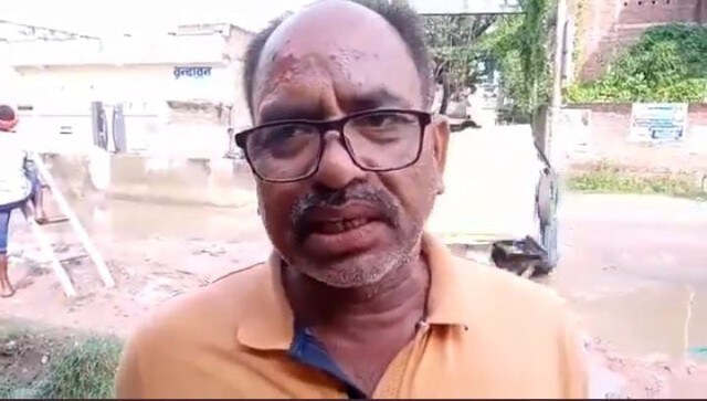 Watch: E-rickshaw topples over as commuter explains about poor road condition to reporter