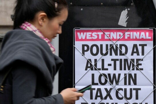 Bank of England to buy UK government bonds to avert financial risk Bank of England to buy UK government bonds to avert financial risk
