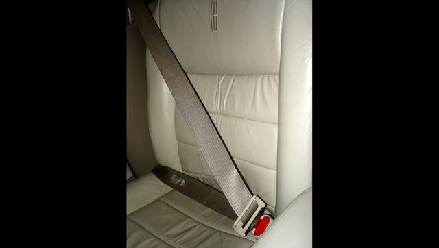 Anand Mahindra pledges to always wear seatbelt, even in the rear seat of the car Anand Mahindra pledges to always wear seatbelt, even in the rear seat of the car