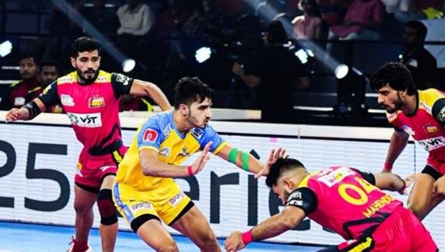 Pro Kabaddi League 2022: Chandran Ranjit helps Gujarat Giants defeat UP Yoddhas; Bengaluru Bulls beat Tamil Thalaivas Pro Kabaddi League 2022: Chandran Ranjit helps Gujarat Giants defeat UP Yoddhas; Bengaluru Bulls beat Tamil Thalaivas