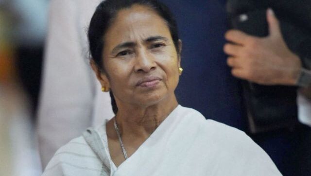 Why growing discontent among youth will be the biggest electoral challenge for Mamata Banerjee in Bengal 为什么对孟加拉的Mamata Banerjee来说,年轻人日益增长的不满情绪将是最大的选举挑战