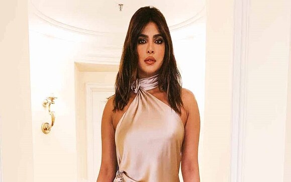 Dear Priyanka Chopra, why do you speak up on all issues except those that affect Indians? Dear Priyanka Chopra, why do you speak up on all issues except those that affect Indians?