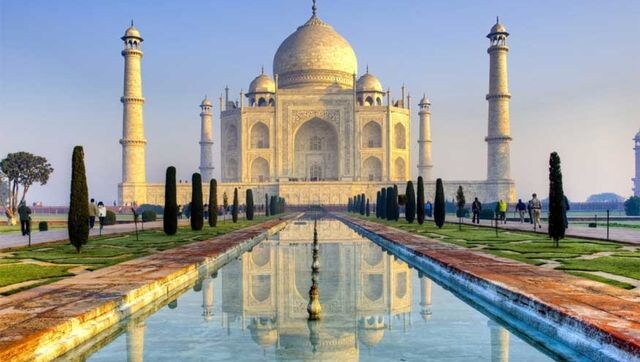 Supreme Court dismisses 'publicity interest litigation' on Taj Mahal Supreme Court dismisses 'publicity interest litigation' on Taj Mahal