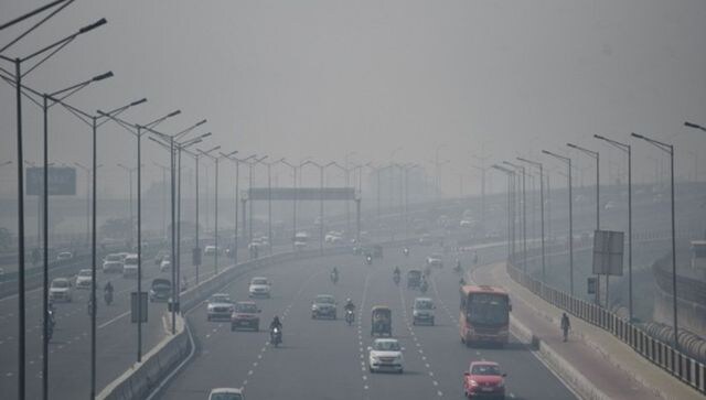Delhi's air quality remains in ‘very poor’ category, CAQM bans construction work, except Central Vista