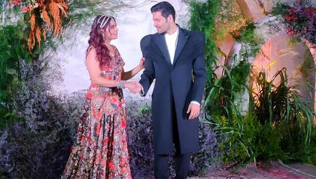 Richa Chadha and Ali Fazal look stunning as they host their Mumbai wedding reception Richa Chadha and Ali Fazal look stunning as they host their Mumbai wedding reception