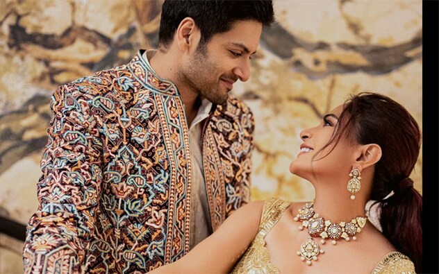 The couple hosted family and friends from across Delhi with about 300 guests in attendance. Richa donned jewellery which was custom made for her by an ancestral Bikaneri jeweller family. The couple hosted family and friends from across Delhi with about 300 guests in attendance. Richa donned jewellery which was custom made for her by an ancestral Bikaneri jeweller family.