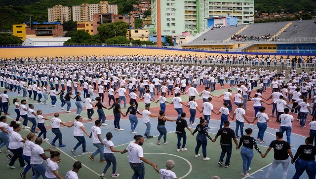It's the Time to Salsa: Venezuelans put their best foot forward to break world record