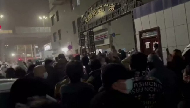 China: Anger grows in Urumqi over Covid lockdown after deadly fire