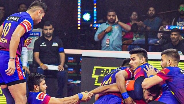Pro Kabaddi League: Naveen, Ashu lead Dabang Delhi KC to third consecutive win Pro Kabaddi League: Naveen, Ashu lead Dabang Delhi KC to third consecutive win