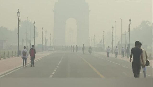 Delhi's air quality still remains in 'very poor' category Delhi's air quality still remains in 'very poor' category