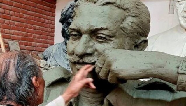 Who was Dilip Singh Judeo, the champion of ‘ghar wapsi’ in Chhattisgarh, whose statue Mohan Bhagwat will unveil? Who was Dilip Singh Judeo, the champion of ‘ghar wapsi’ in Chhattisgarh, whose statue Mohan Bhagwat will unveil?