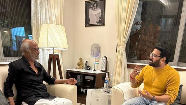 'Kantara' gets a golden glow as Superstar Rajinikanth gifts golden memorabilia to Rishab Shetty 'Kantara' gets a golden glow as Superstar Rajinikanth gifts golden memorabilia to Rishab Shetty