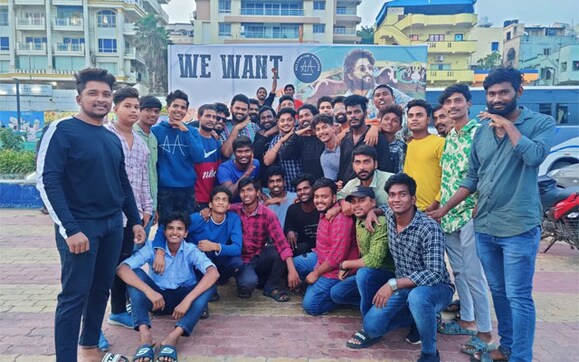 First time in history, fans across the world go down to the streets demanding updates on Pushpa: The Rule First time in history, fans across the world go down to the streets demanding updates on Pushpa: The Rule
