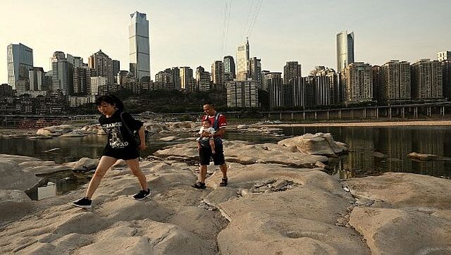 How China's megacity is moving away from its strict zero-COVID policy How China's megacity is moving away from its strict zero-COVID policy