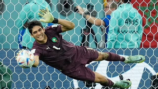 Yassine Bounou stopped two penalties to deny Spain passage into the quarterfinals of the FIFA World Cup. AP 亚辛·布努扑出两个点球,阻止西班牙进入世界杯四分之一决赛。卡塔尔世界杯4强赔率美联社