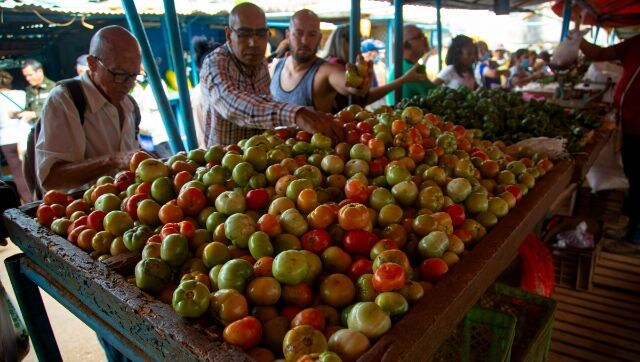 Cubans search for holiday food amid soaring inflation, deepening shortages Cubans search for holiday food amid soaring inflation, deepening shortages