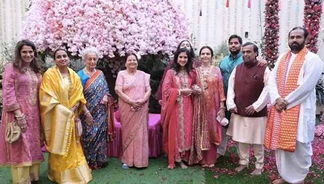 Explained: Why did Anant Ambani-Radhika Merchant choose a temple for their engagement? Explained: Why did Anant Ambani-Radhika Merchant choose a temple for their engagement?