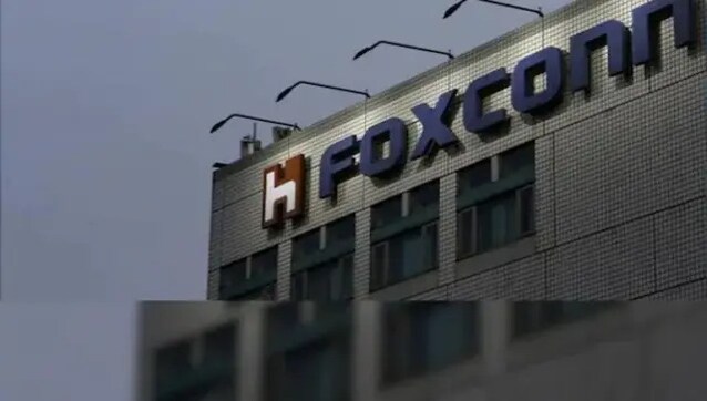 iPhone maker Foxconn buys huge site in India's tech hub Bengaluru iPhone maker Foxconn buys huge site in India's tech hub Bengaluru