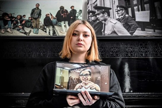 Finding love in a hopeless place: The Russian imprisoned poet and his fiancee