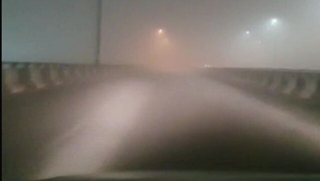 Northwest India wakes up to dense fog as cold wave continues Northwest India wakes up to dense fog as cold wave continues