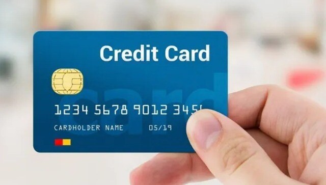 Planning to end 2022 with a holiday? Check out these credit cards providing travel benefits