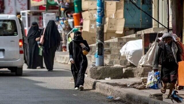 Houthis tighten noose on women's freedom in Yemen; Can't move around without male guardian