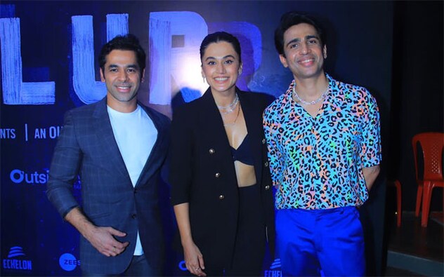 ‘Blurr’ has been intriguing the viewer’s interests ever since its trailer was launched. The makers of the film recently organised a special screening for the visually impaired in the city. The special screening was attended by Taapsee Pannu, Gulshan Devaiah and Vishal Rana, the producer of the film. 自从《模糊》的预告片发布以来,它就一直吸引着观众的兴趣。这部电影的制作方最近为该市的视障人士组织了一场特别放映。Taapsee Pannu、Gulshan Devaiah和电影制片人Vishal Rana参加了特别放映。