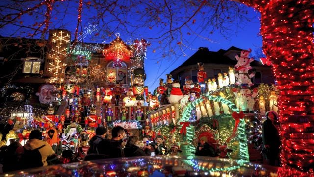 It’s beginning to feel like Christmas! - Photos News , Firstpost