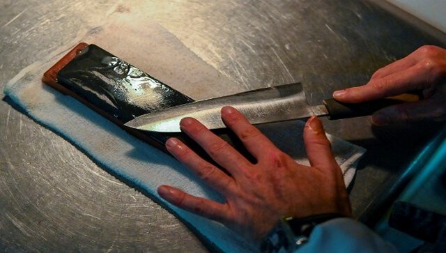 Home-cooking boom during pandemic sharpens sales of knife sales in Japan