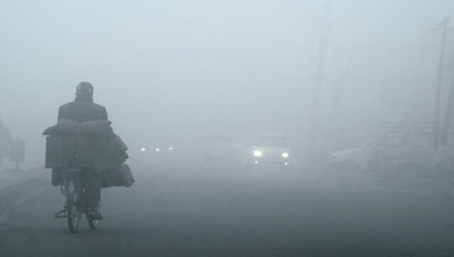 Biting cold sweeps Punjab and Haryana, Gurdaspur reels at 2.5 degree Celsius Biting cold sweeps Punjab and Haryana, Gurdaspur reels at 2.5 degree Celsius