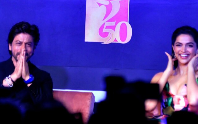 SRK Deepika Padukone John Abraham talk about Pathaans success check pictures