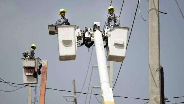 Puerto Rico announces plans to privatise electricity generation amid outages