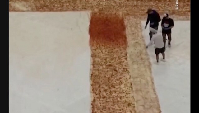Watch video: Pizza sets record for world's largest pizza spanning nearly 14,000 square-foot