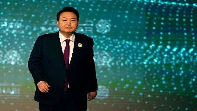 South Korea president, in UAE, backs return to nuclear power