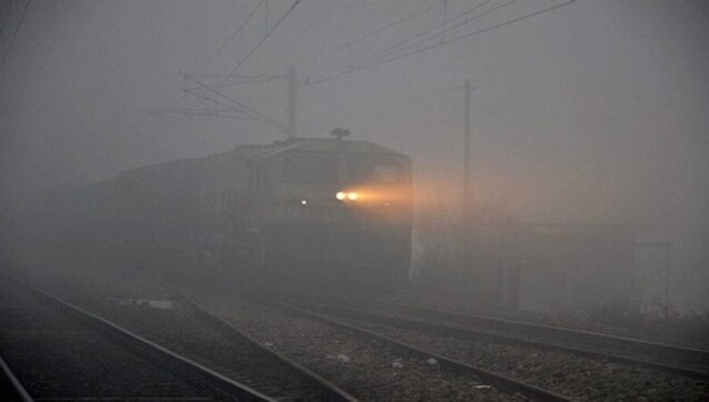 Over 300 trains run late, 88 cancelled as dense fog takes over North India Over 300 trains run late, 88 cancelled as dense fog takes over North India