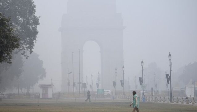 Cold wave conditions continues in Delhi as mercury dips in North India Cold wave conditions continues in Delhi as mercury dips in North India
