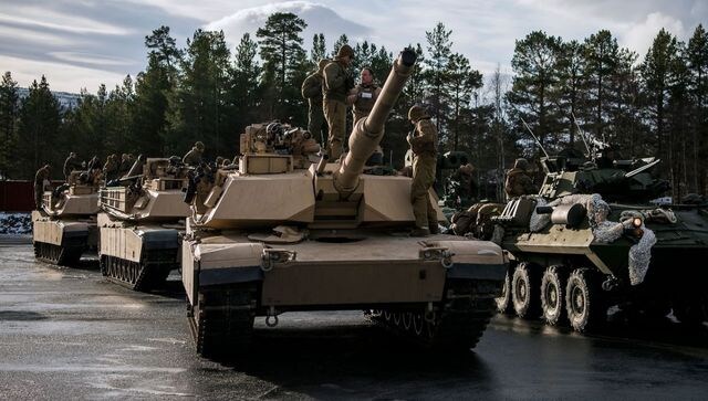 Ukraine gets new heavy tanks, Russia doubles down on nuke plans