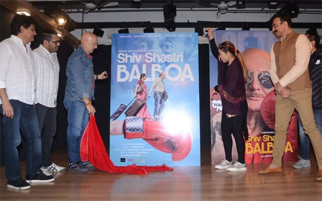 Anupam Kher and Mary Kom, both ardent admirers of each other, spoke of acting and boxing. Mary Kom taught Kher a few moves that he religiously learnt and even sparred with Mary Kom in a mock match with a friendly ring. Anupam Kher and Mary Kom, both ardent admirers of each other, spoke of acting and boxing. Mary Kom taught Kher a few moves that he religiously learnt and even sparred with Mary Kom in a mock match with a friendly ring.