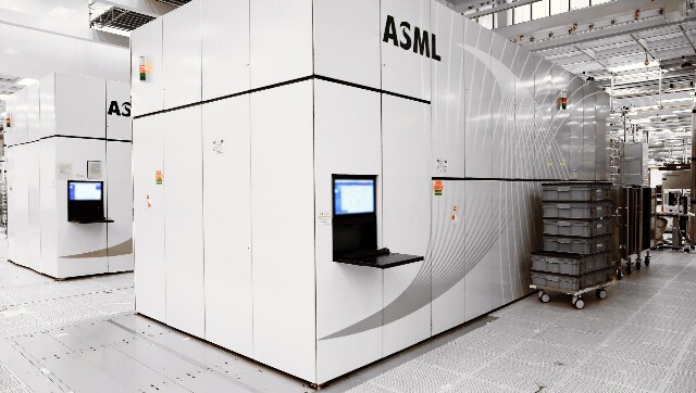 ASML claims an employee stole chip manufacturing secrets and sold them to China