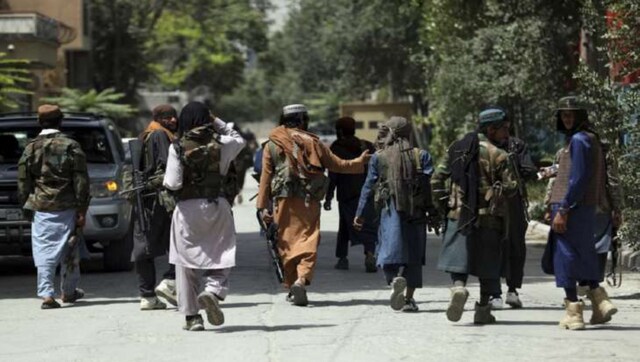 Afghanistan: Taliban shuts down shops for accepting Pakistani rupees Afghanistan: Taliban shuts down shops for accepting Pakistani rupees
