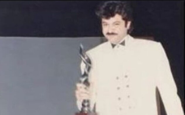 These monochrome pictures remind us of the golden era of Bollywood & how its evolved ever since. These pictures & moments are certainly giving the 80s & 90s kids major nostalgia. These candid moments also show the number of times he has won the Filmfare honor; from the black & white days to the HD quality days. These monochrome pictures remind us of the golden era of Bollywood & how its evolved ever since. These pictures & moments are certainly giving the 80s & 90s kids major nostalgia. These candid moments also show the number of times he has won the Filmfare honor; from the black & white days to the HD quality days.